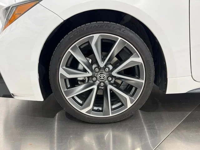 Used 2021 White Toyota SE image 17