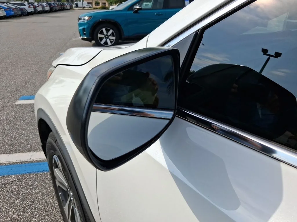 Used 2019 White Honda LX image 15