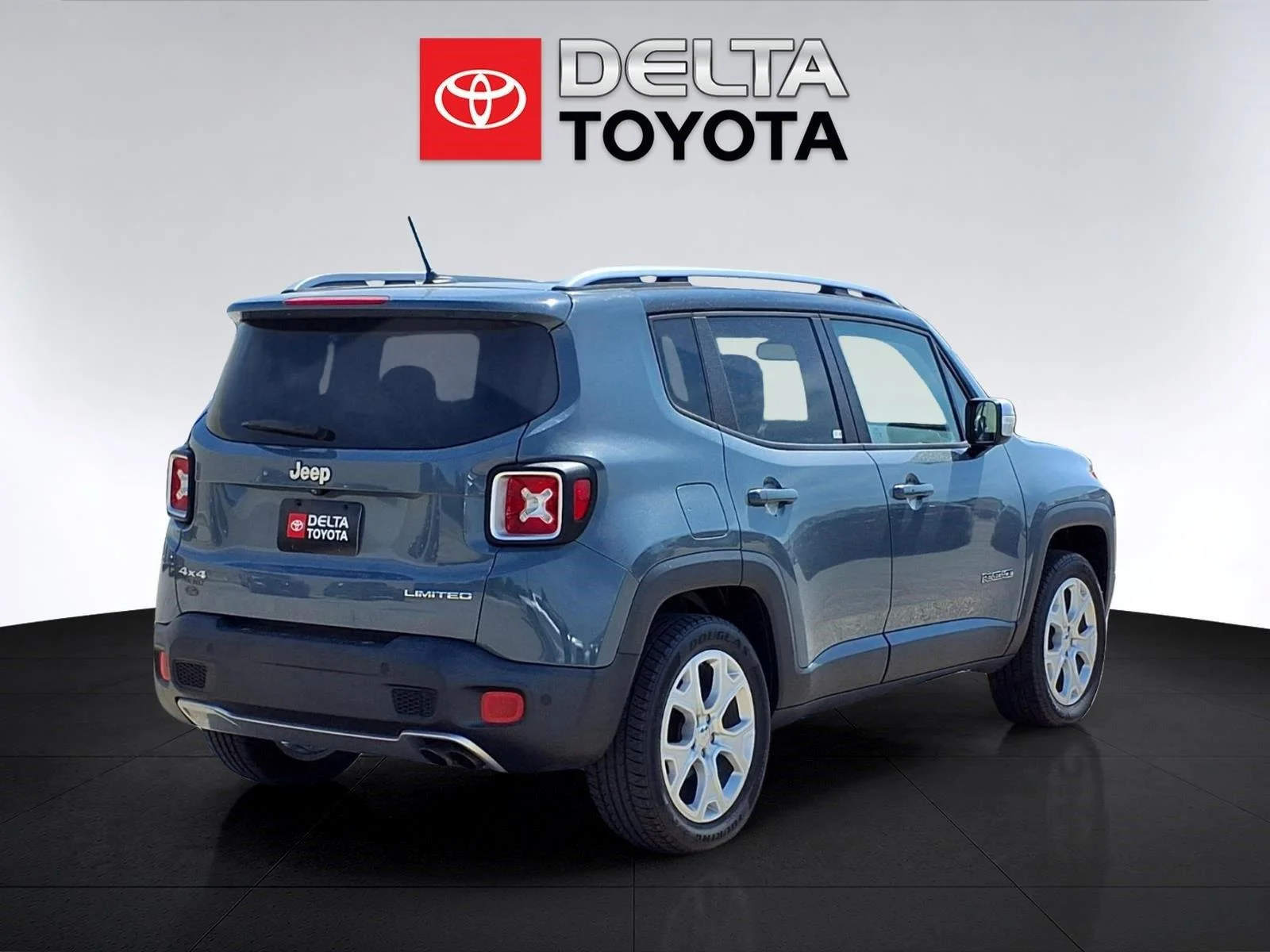 Used 2017 Anvil Jeep Limited image 5