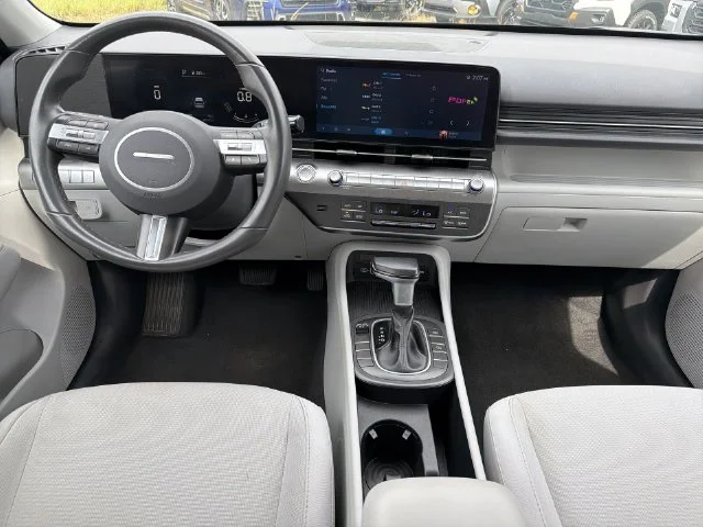 Used 2025 Red Hyundai SEL image 17