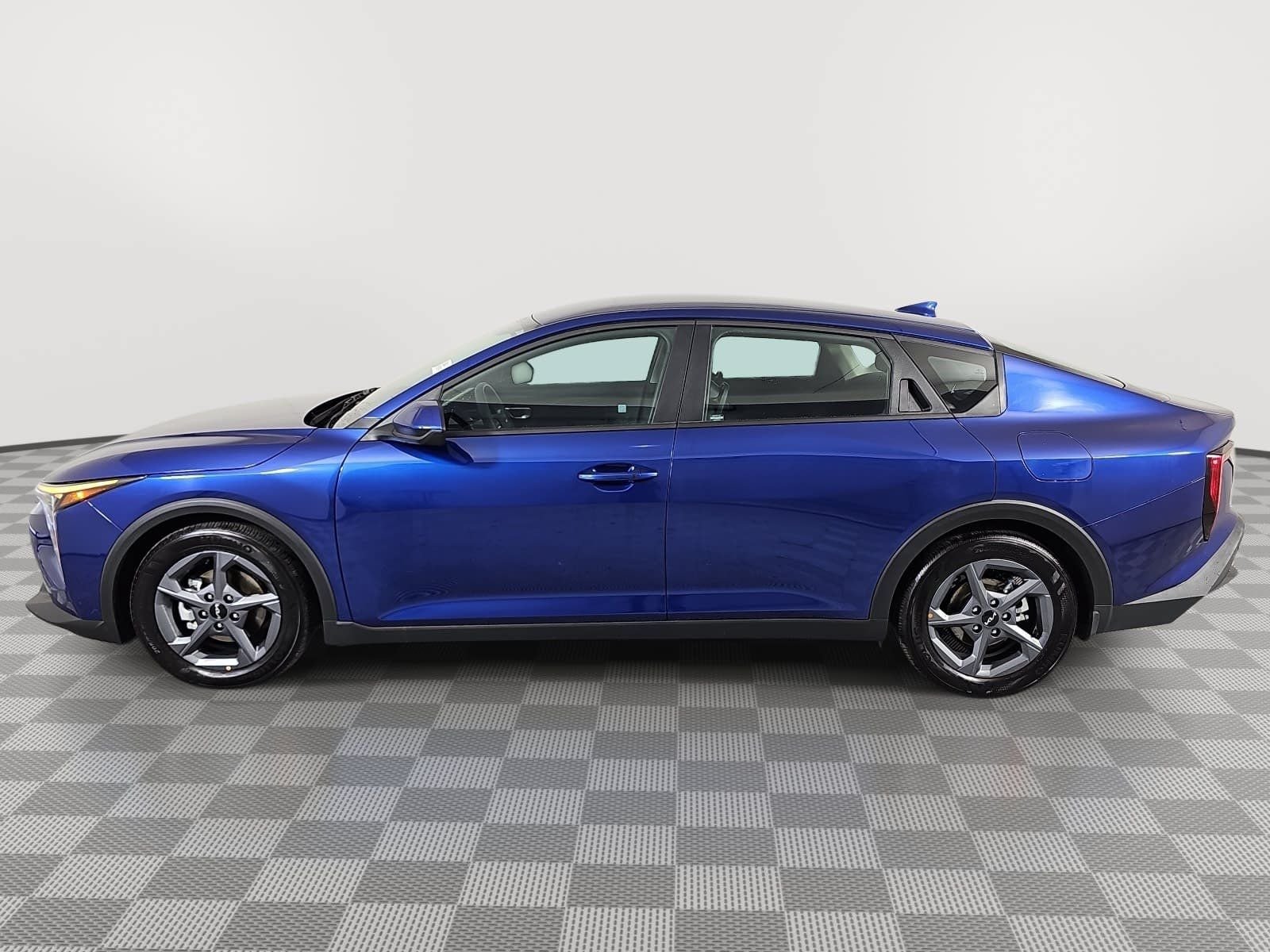 Used 2026 Blue Kia LXS image 5