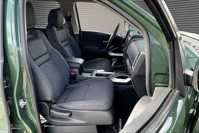 Used 2024 Green Nissan SV image 28