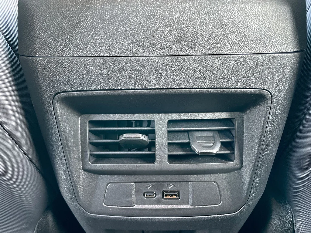 Used 2024 Summit White Chevrolet Z71 image 22