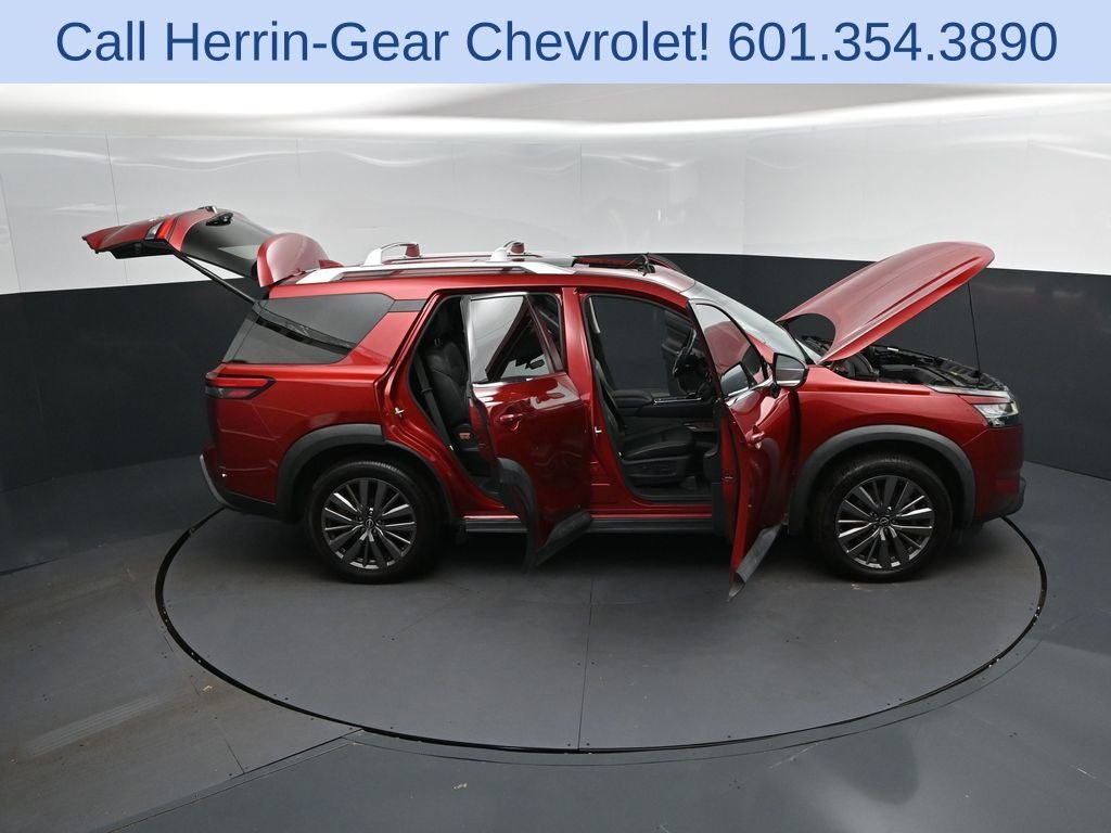 Used 2023 Red Nissan SL image 51