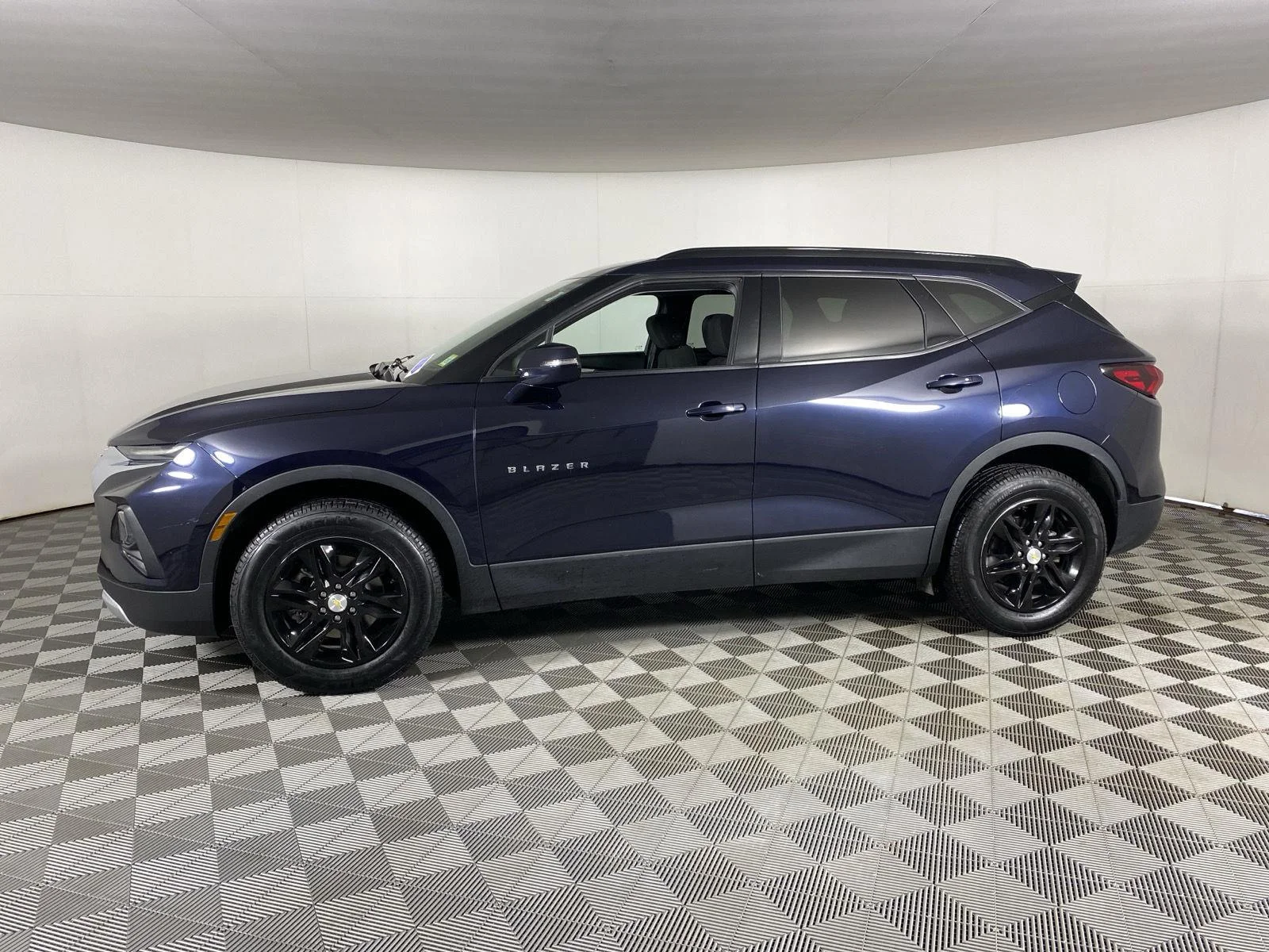 Used 2021 Midnight Blue Metallic Chevrolet LT image 13
