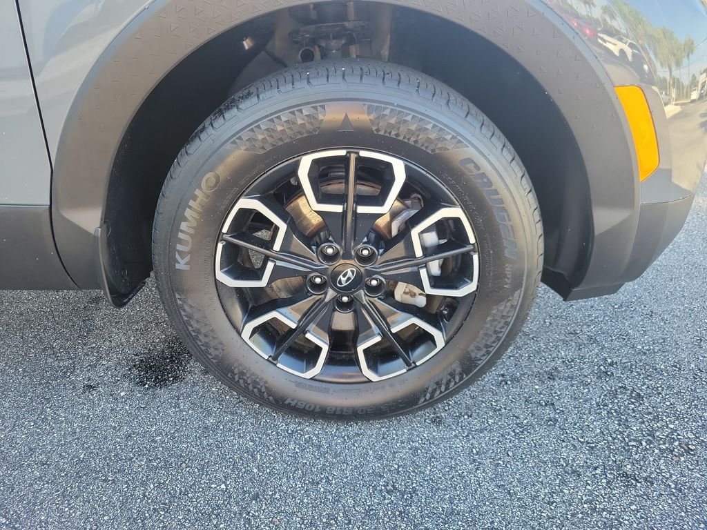 Used 2023 Gray Hyundai SEL image 6