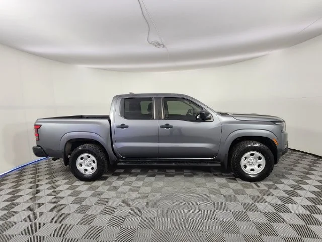 Used 2023 Gray Nissan S image 6