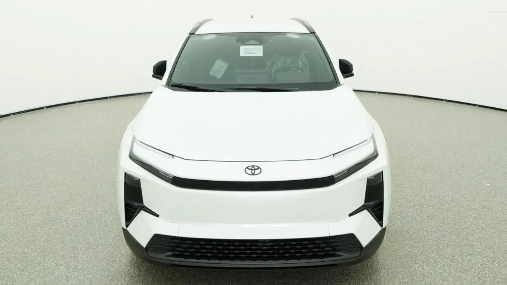 New 2026 Wind Chill Pearl Toyota SE image 24