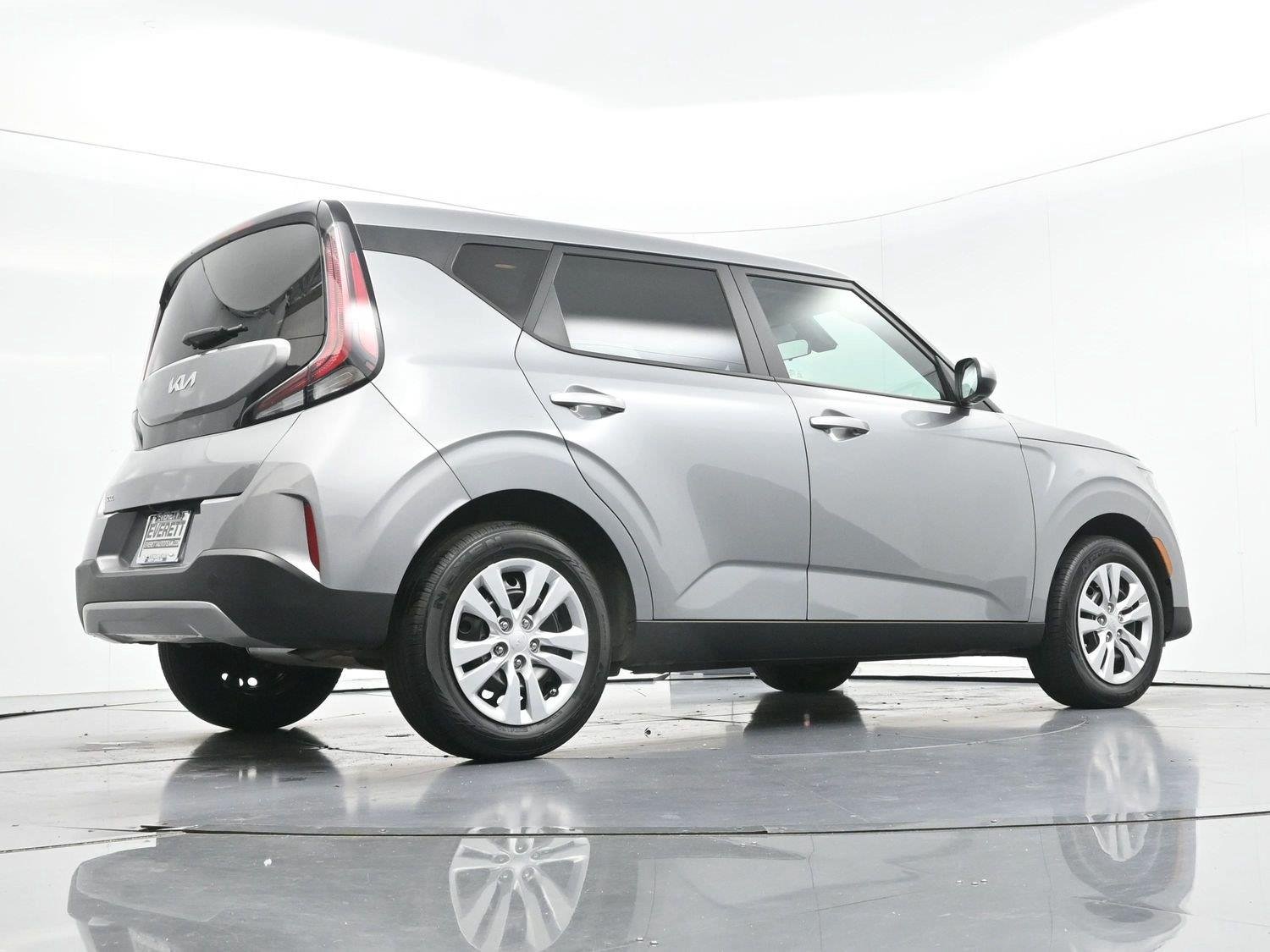 Used 2025 Gray Kia LX image 46