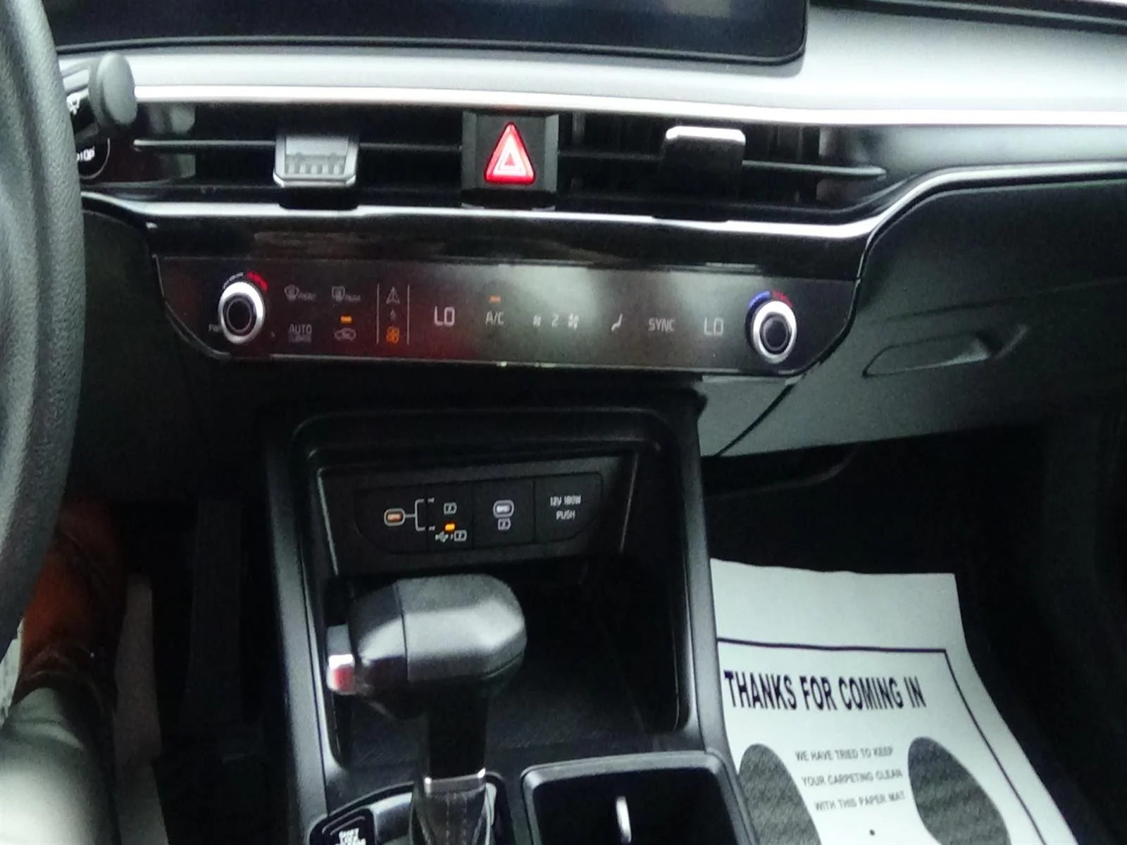Used 2025 Snow White Kia LXS image 23