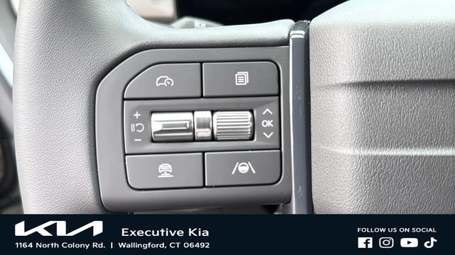 New 2027 Ivory Silver Kia LX image 12