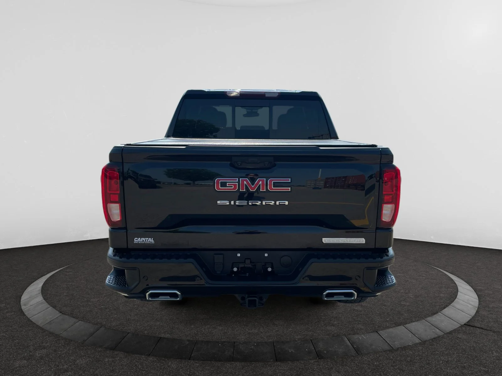 Used 2024 Black GMC Elevation Crew Cab image 4