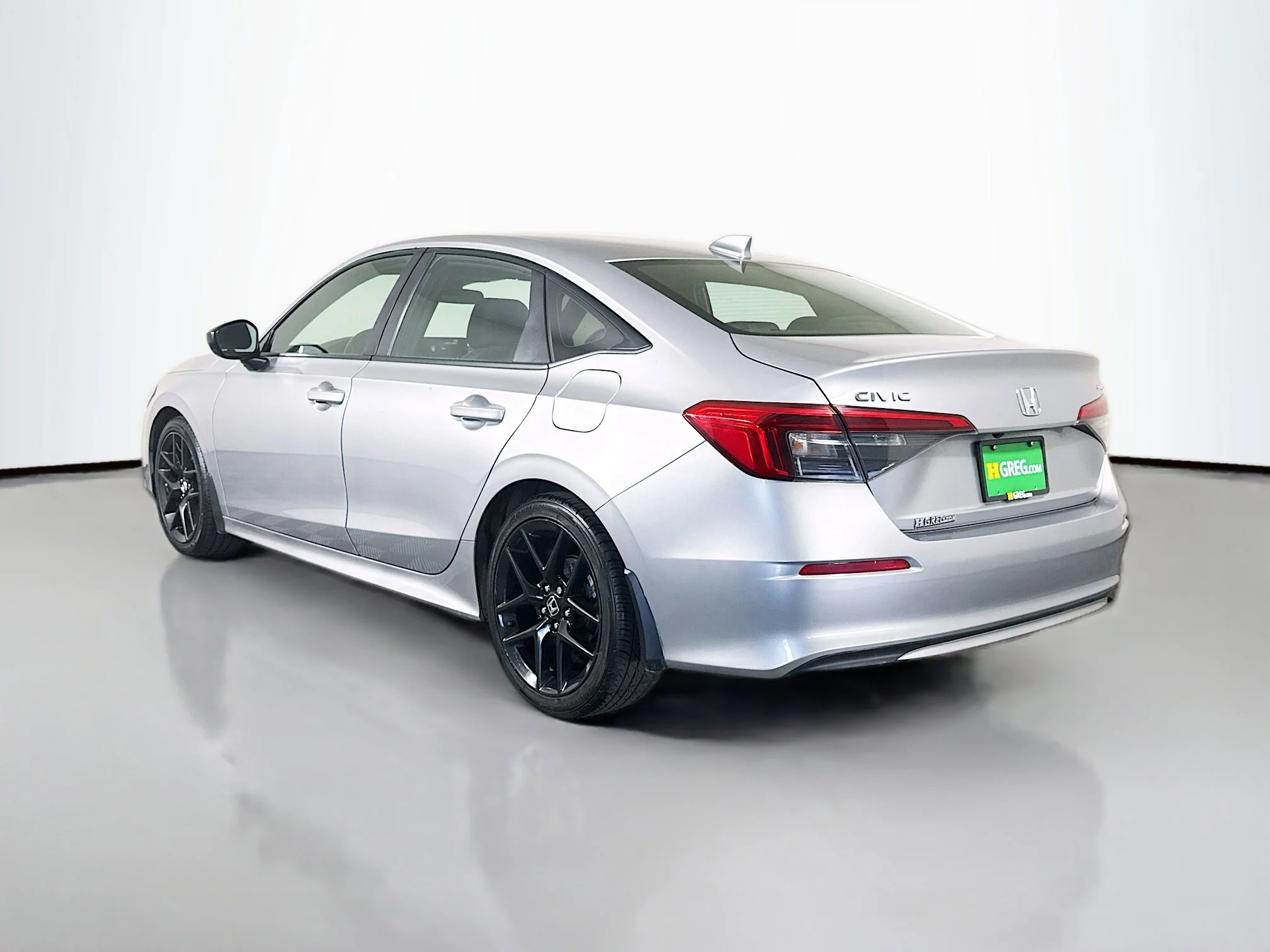 Used 2022 Lunar Silver Metallic Honda Sport image 5