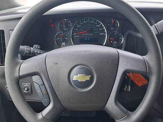 2025 Chevrolet Express Cargo Work Van - Photo 15