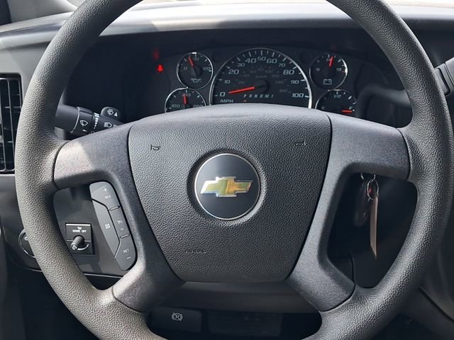 2025 Chevrolet Express Cargo Work Van - Photo 15