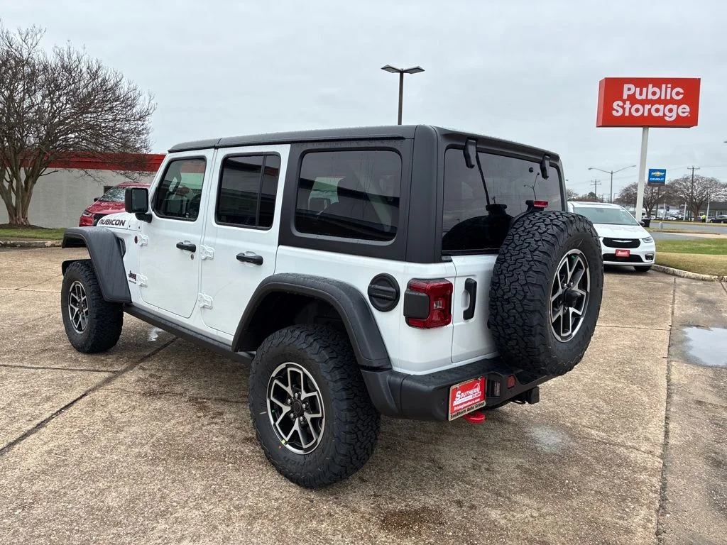 New 2026 Bright White Clear-Coat Exterior Paint Jeep Rubicon image 3