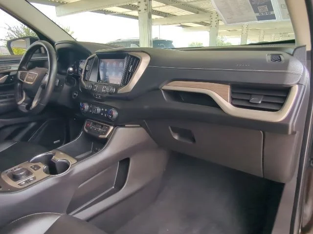2022 GMC Terrain Denali - Photo 25