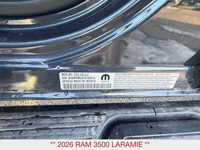 2026 RAM 3500 Laramie - Photo 24