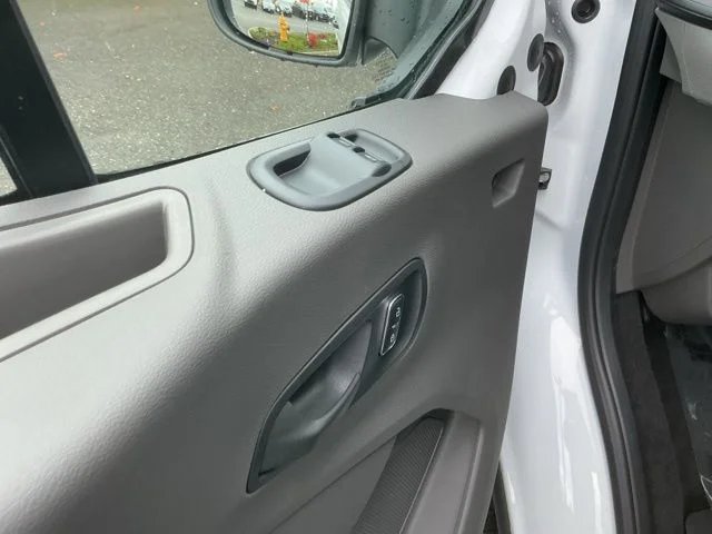 New 2026 Oxford White Ford XLT image 16