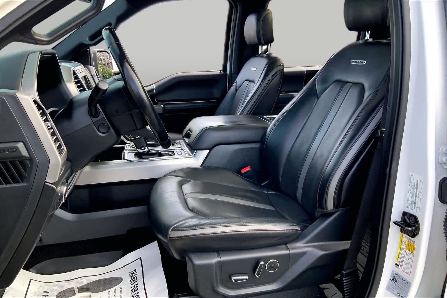 Used 2019 White Platinum Metallic Tri-Coat Ford Platinum image 8