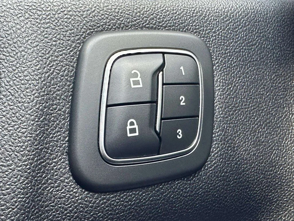 2021 Ford Escape Titanium - Photo 24