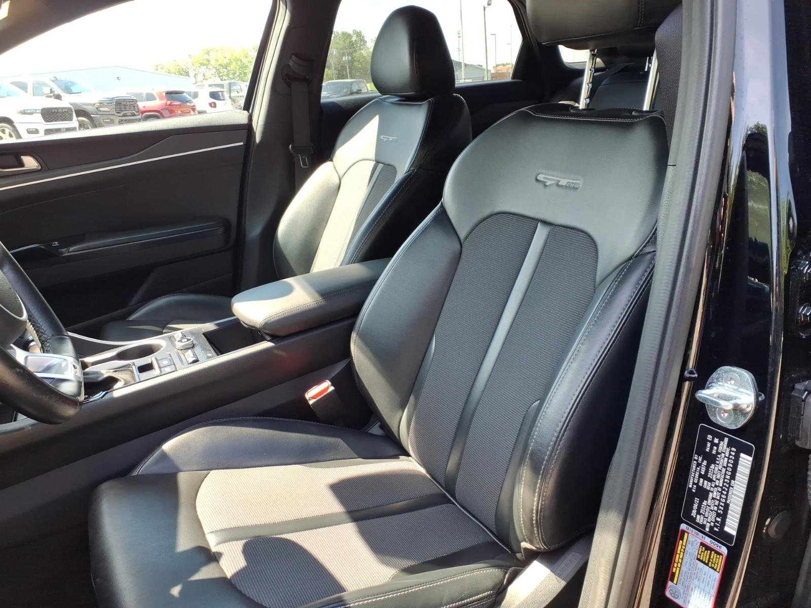 Used 2022 Black Kia GT-Line image 15