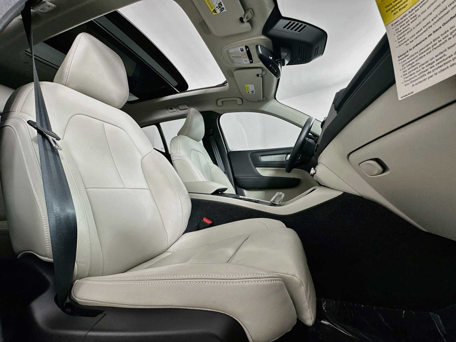 2026 Volvo XC40 Ultra - Photo 27
