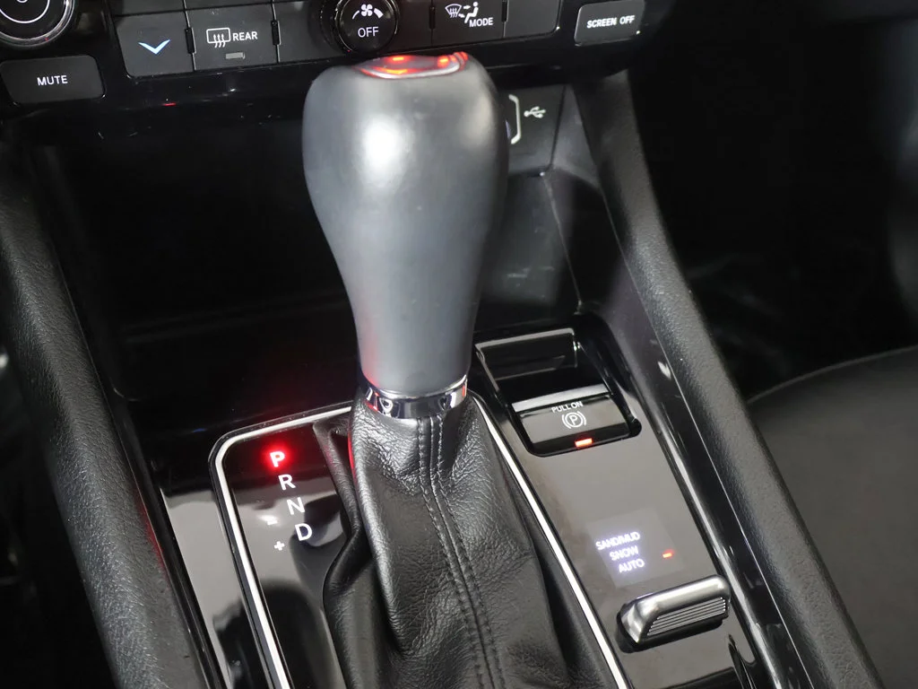 Used 2022 Black Jeep Latitude Lux image 45