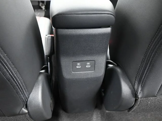 New 2025 White Nissan SR image 27