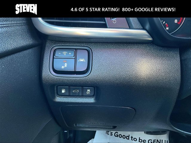 Used 2016 Black Kia SXL image 20
