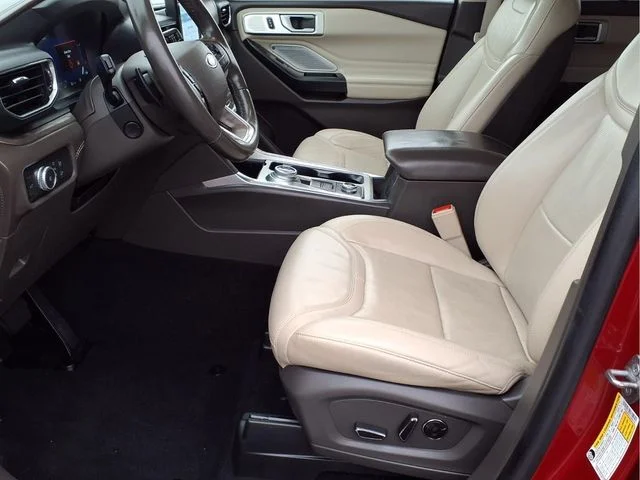 2020 Ford Explorer Platinum - Photo 13