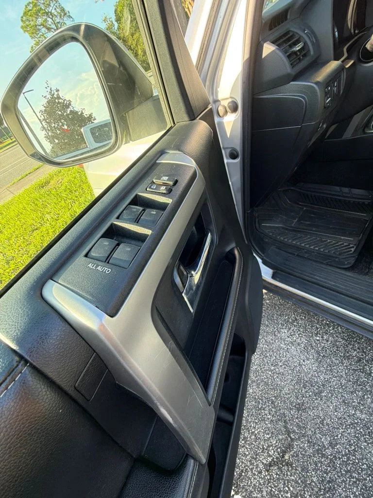 Used 2016  Toyota SR5 Premium image 16