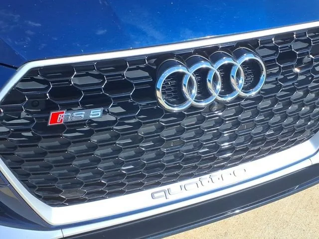Used 2019  Audi Y image 24