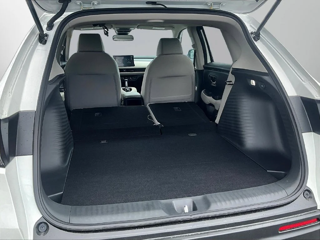 New 2027 Platinum White Pearl Honda LX AWD image 14