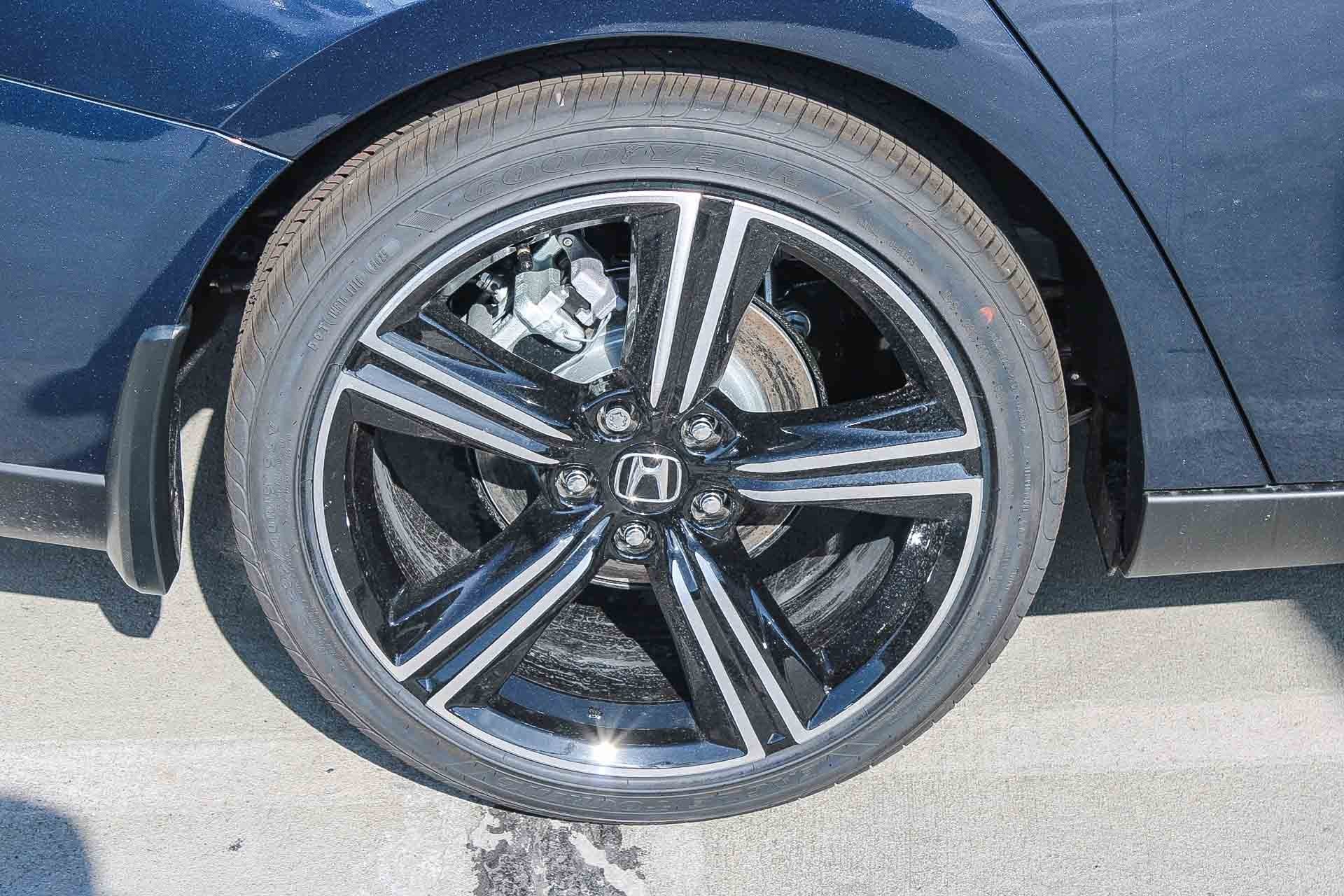 New 2026 Canyon River Blue Metallic Honda SE image 11