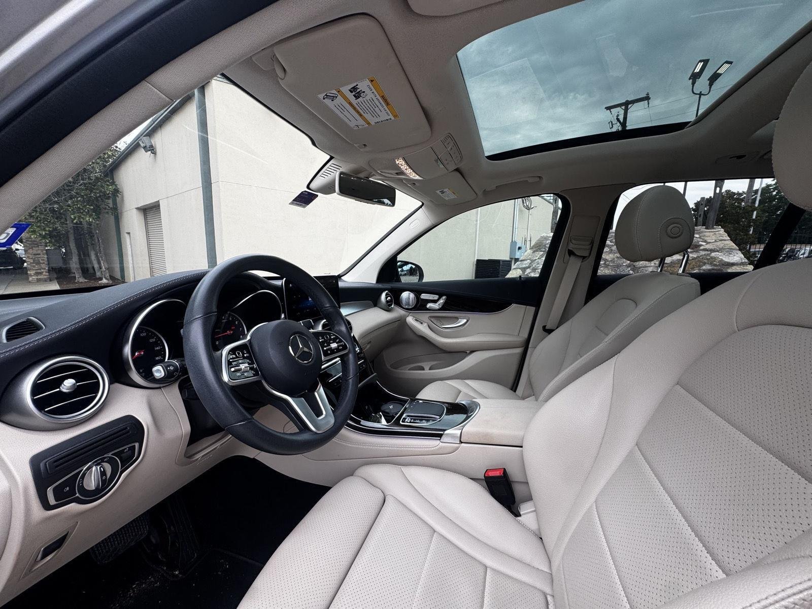 Used 2020 Mojave Silver Metallic Mercedes-Benz GLC 300 SUV image 11
