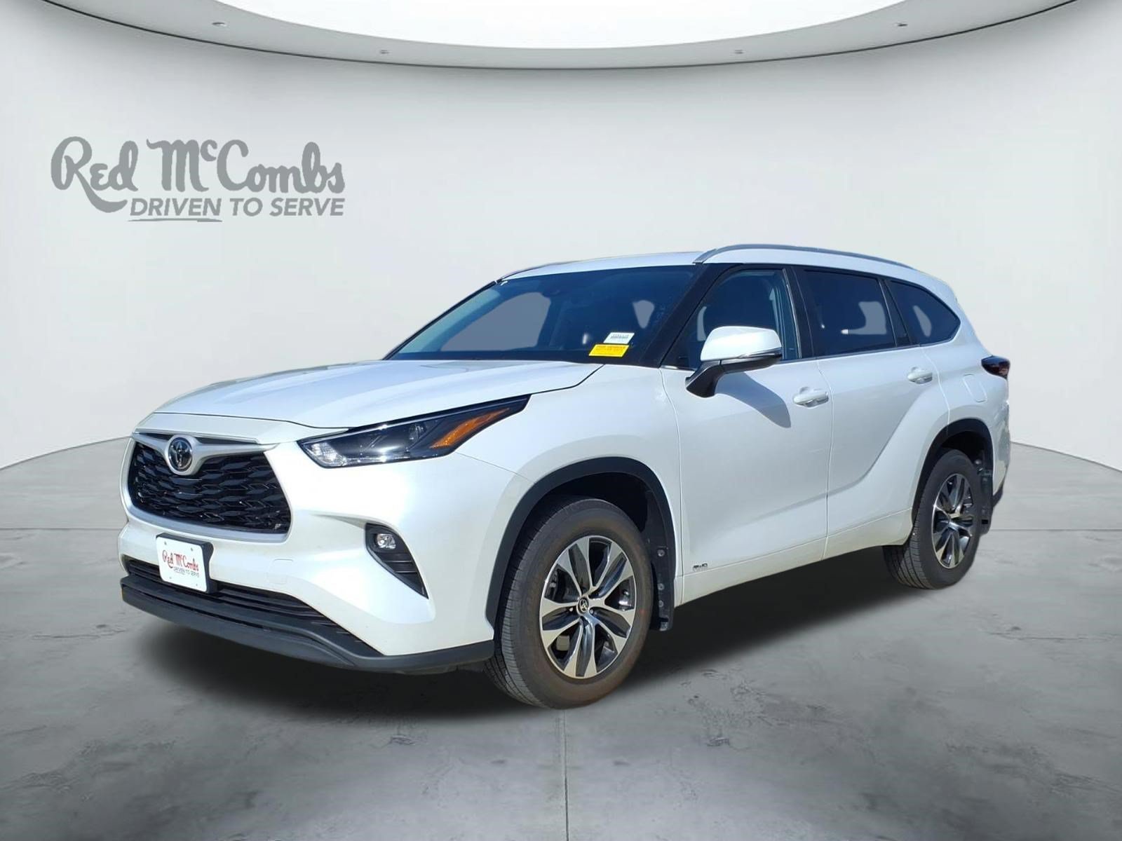 Certified Used 2026 WIND CHILL PEARL Toyota Hybrid XLE image 23