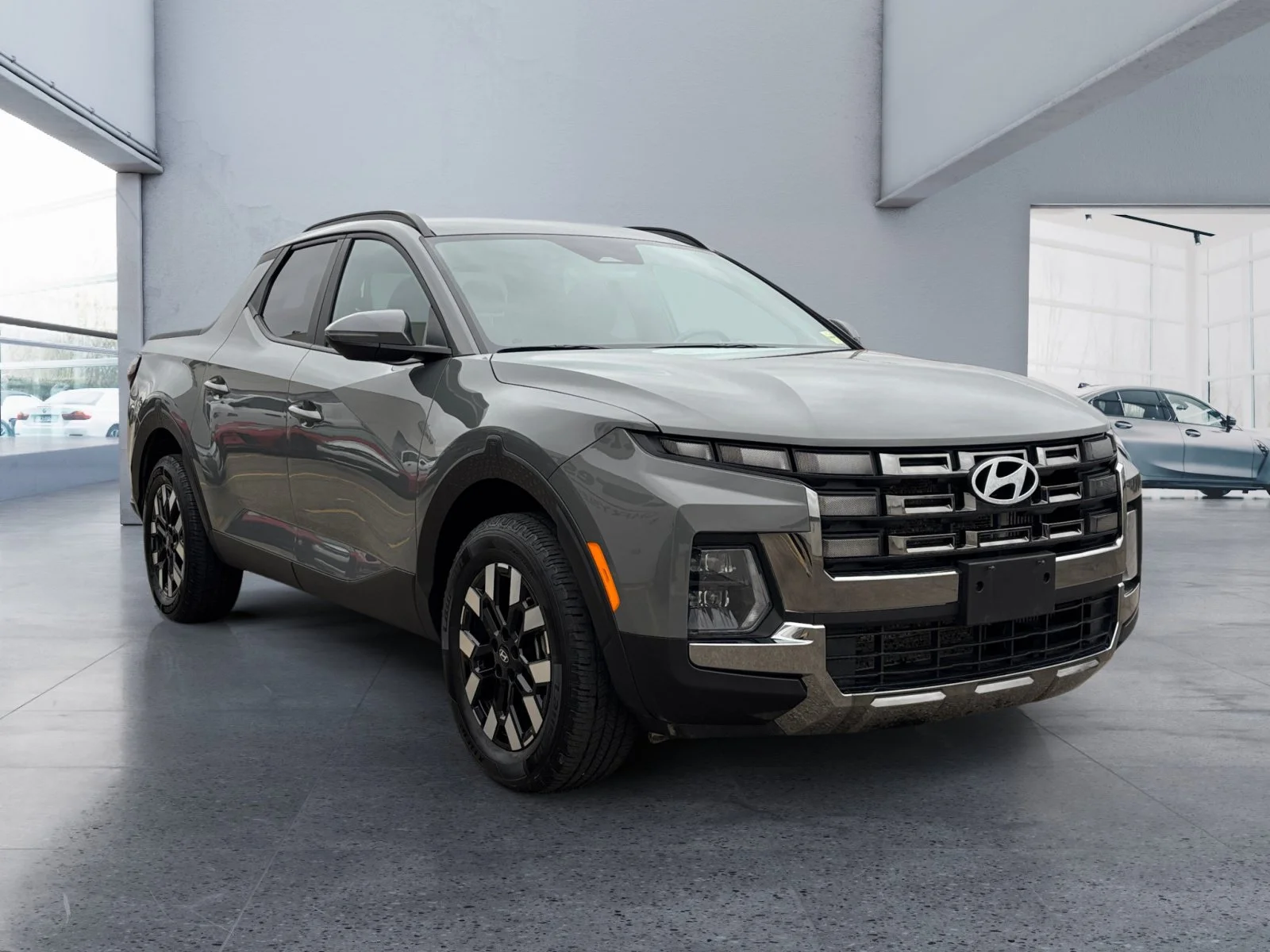 Used 2025 Atlas White Hyundai Preferred image 7