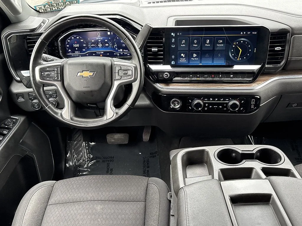 Used 2023 White Chevrolet LT image 24