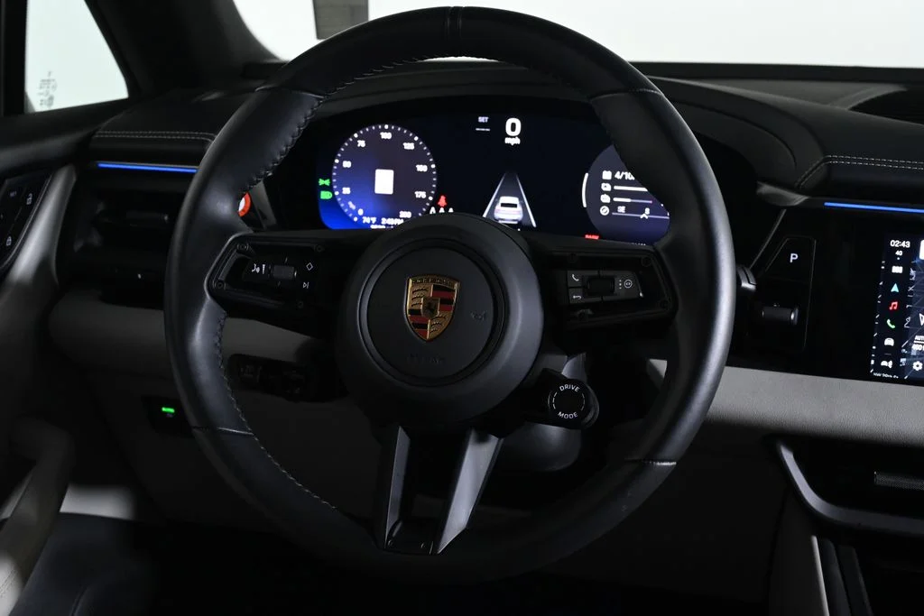 Used 2025 Ice Grey Metallic Porsche  image 12