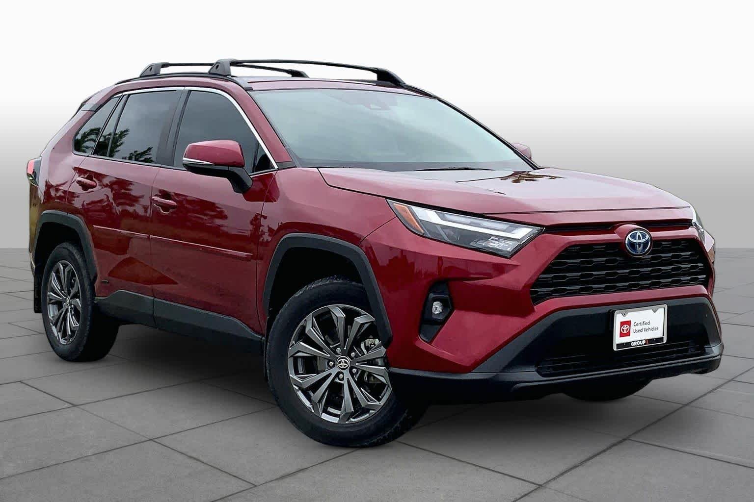 Used 2024 Ruby Flare Pearl Toyota Hybrid XLE Premium image 3