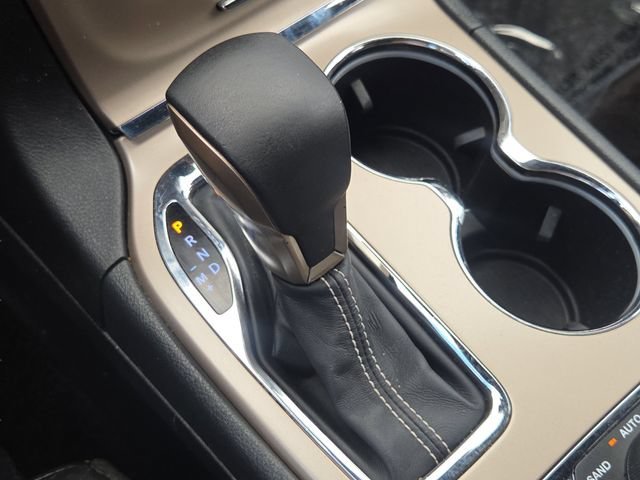 Used 2017 Gray Jeep Limited image 26