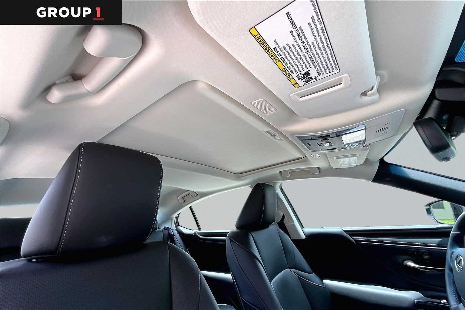 Used 2025 Eminent White Pearl Lexus  image 12