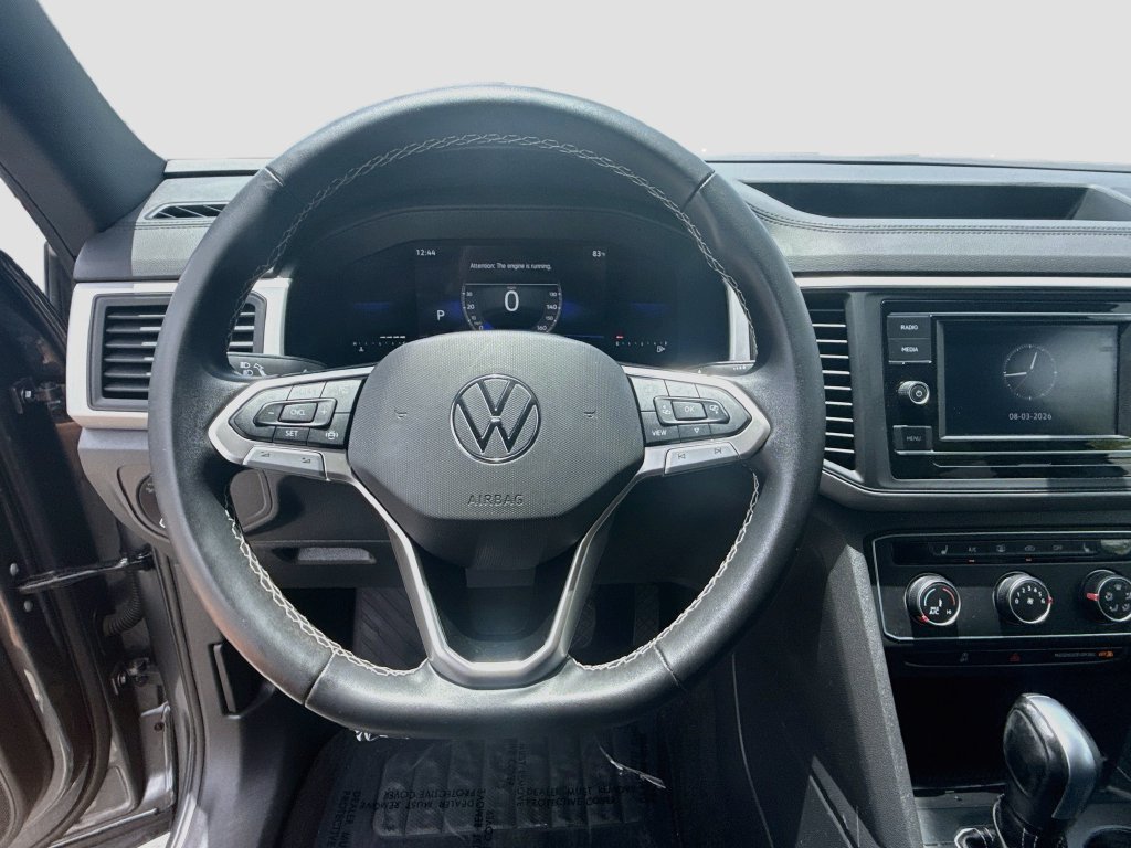 Used 2023  Volkswagen 2.0T SE image 10