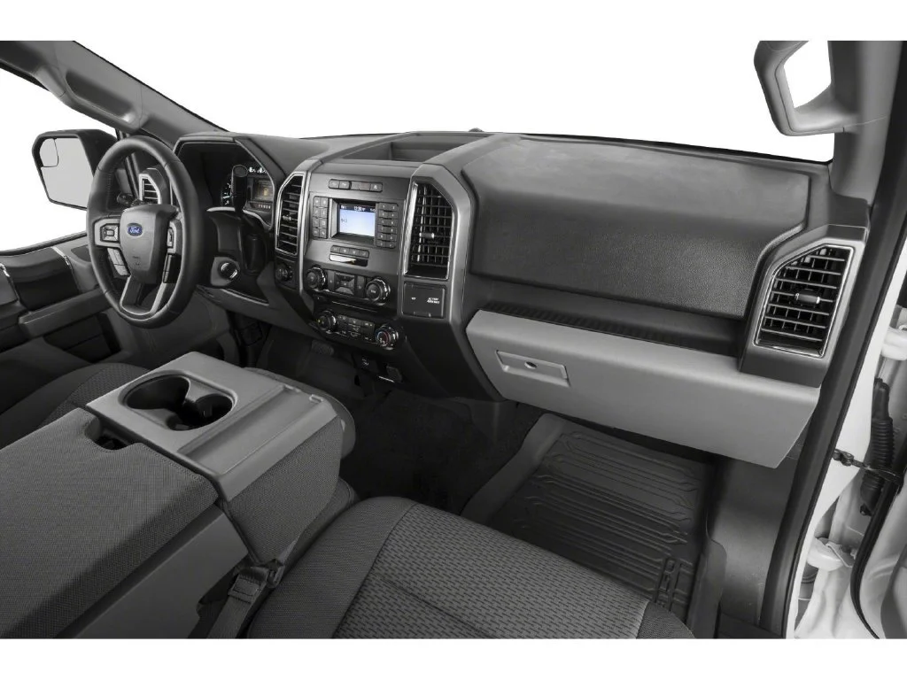 Used 2018 Gray Ford XLT image 10
