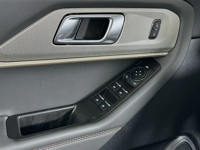 New 2026 Ford Explorer Active
