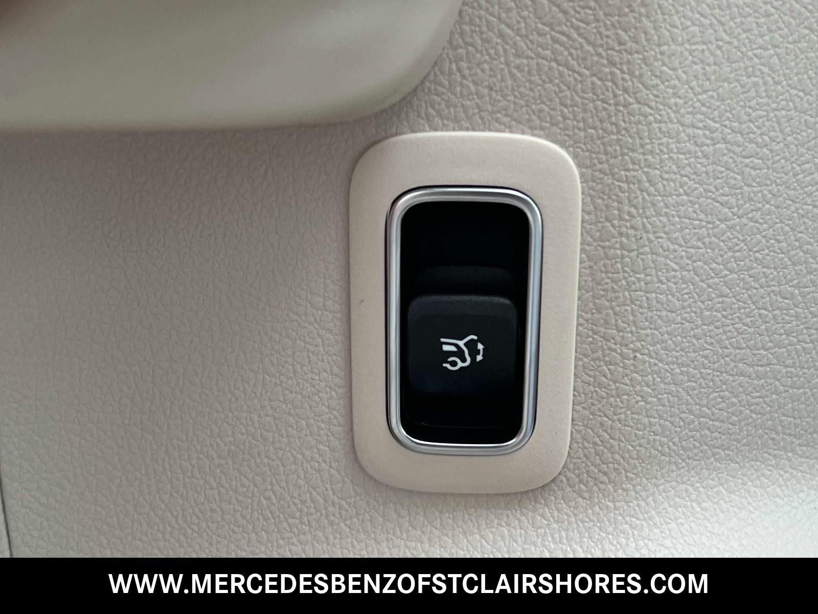 New 2026 Cirrus Silver Metallic Mercedes-Benz GLA 250 image 17