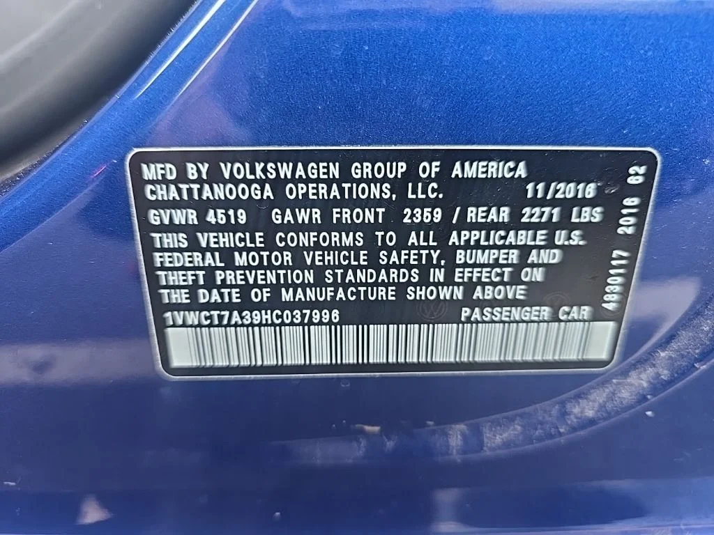 Used 2017 Blue Volkswagen SEL Premium image 43