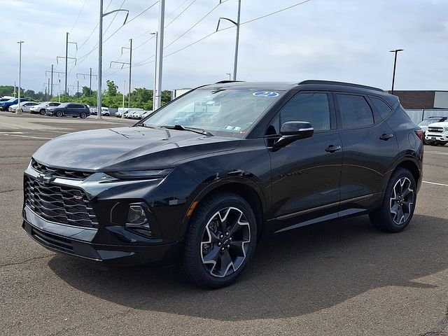 Certified Used 2022 Black Chevrolet RS image 3