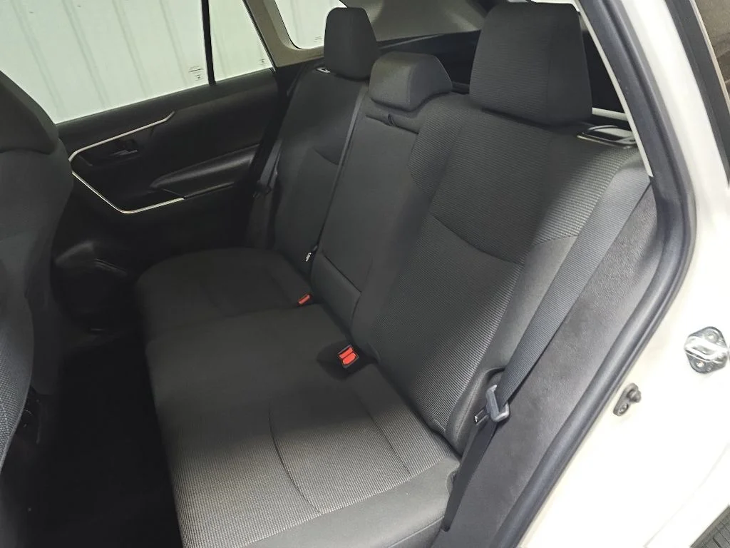 Used 2023 White Toyota LE image 31